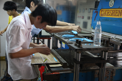 制樣機(jī).jpg 制樣機(jī).jpg